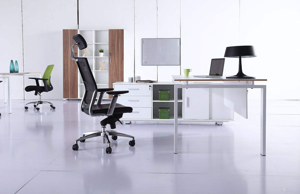 辦公家具磕碰了怎么辦？